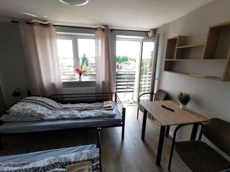Tanie Noclegi, Kwatery, Pokoje Do Wynajecia , Targi Kielce Exterior foto